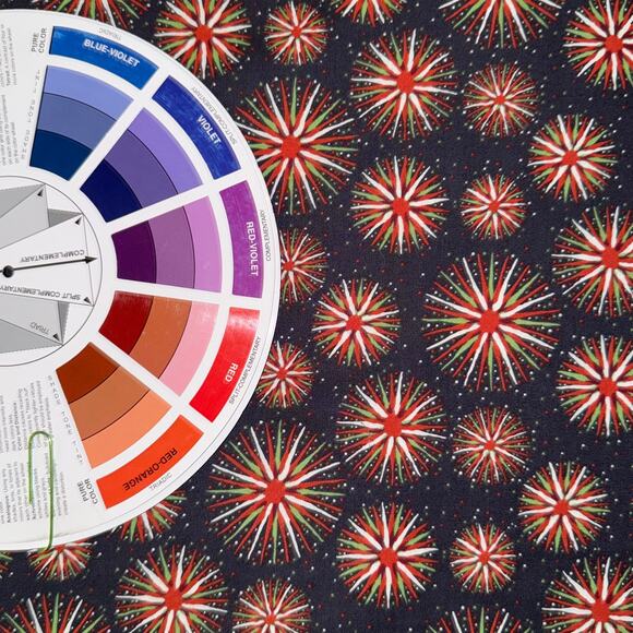 Red & Green Pom Poms | Renee Nanneman of Need'l Love | Andover Fabrics | 1/2 YD - Picture 5 of 8